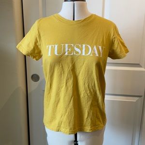 BB DAKOTA day of the week t. "Tuesday"